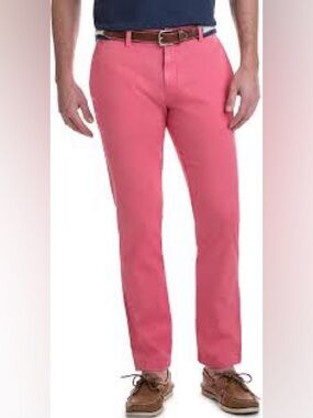 Vineyard Vines Men's Breaker Chino Pants in the Lobster Reef color